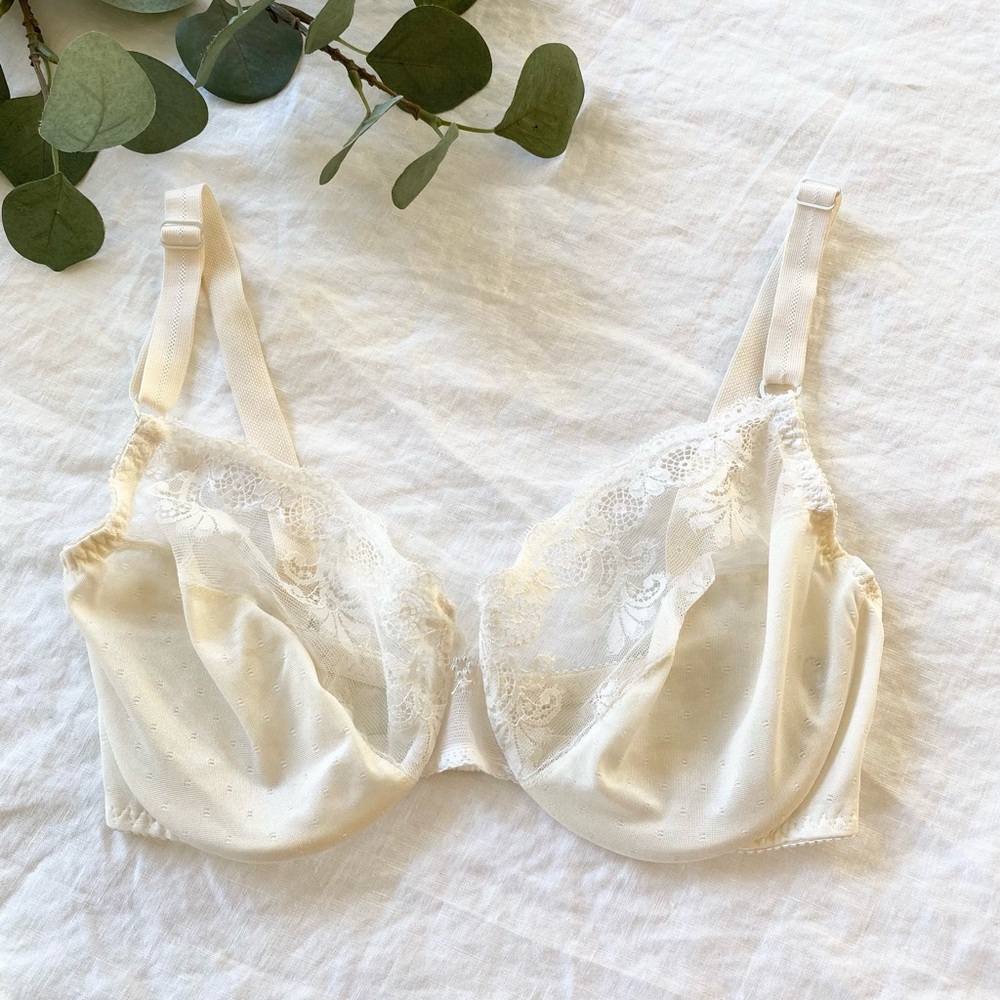 Warner’s Unlined Lace Bra